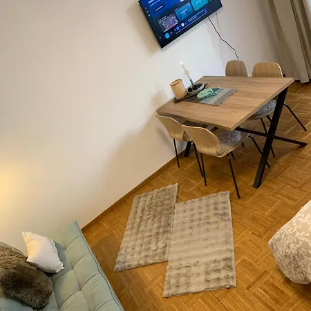 Apartment Freelancer