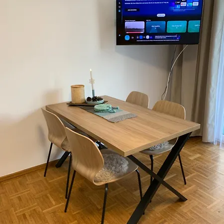 Freelancer Apartment *