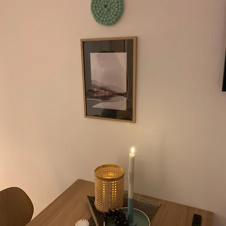 Freelancer Apartman *